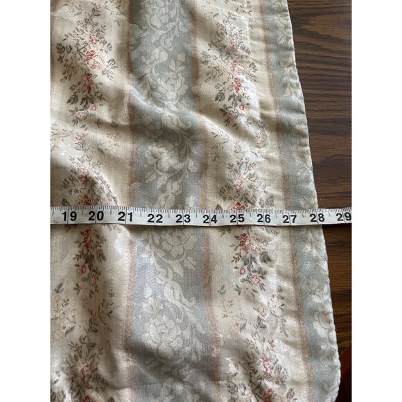 Set of two floral striped pillow shams 23”x28” - Picture 4 of 5